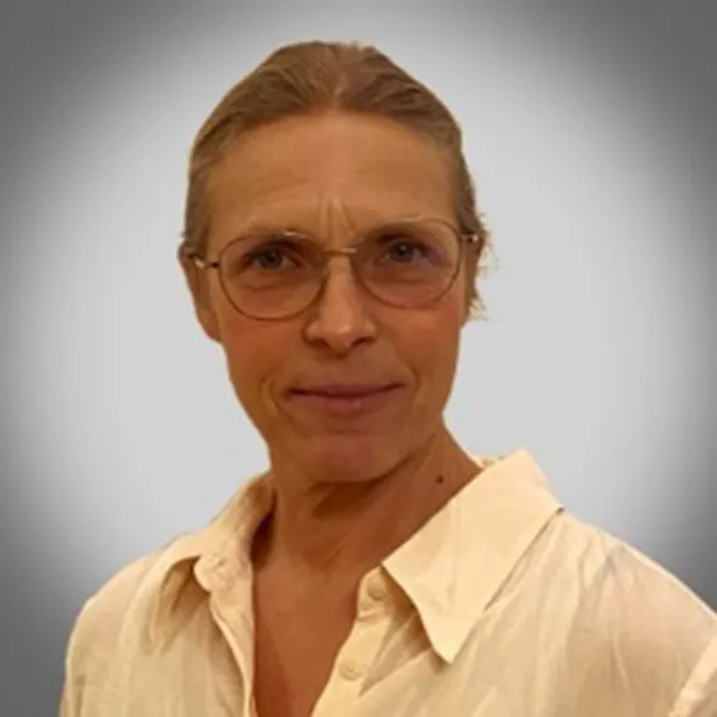 pernilla-holgersson_portrait-pic_650.jpg