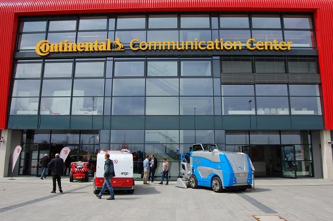 Regensburg Ice Rink - main entrance - 2017 Ice Maker Training.jpg