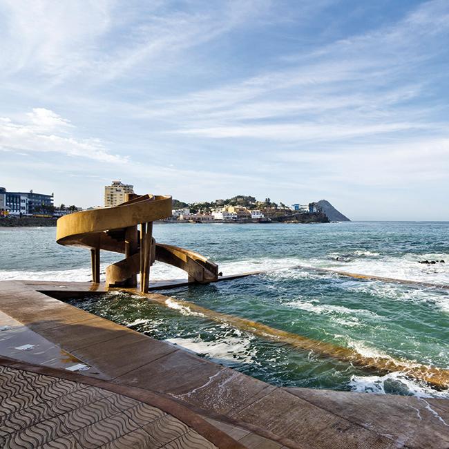 Public saltwater swimming pool in Mazatlán by Colectivo Urbano
