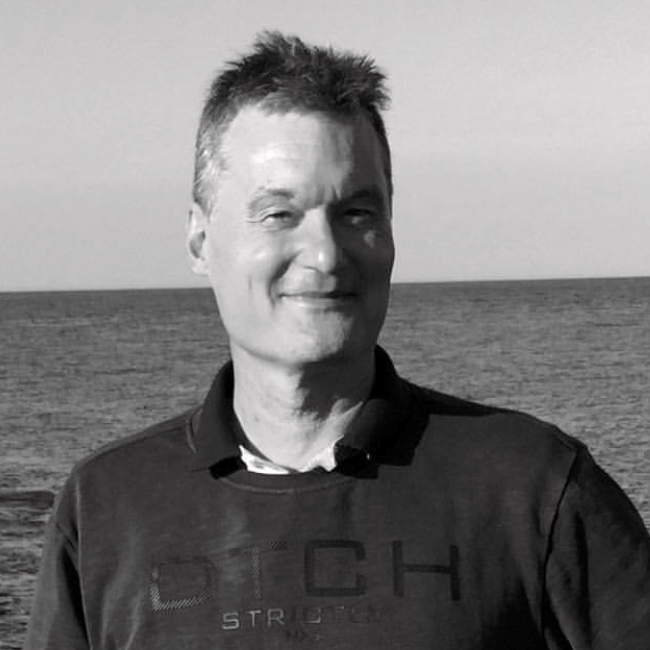 Henrik Akerlund_portrait pic_3373.png