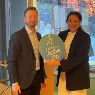Fredrikstad Global Active City_handing over medal 650.jpg