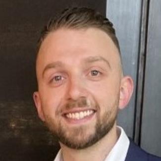 Adrian Paino_portrait pic_3504.jpg