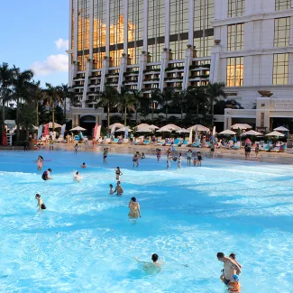 Myrtha_sb_4_2022_pool_650.jpg