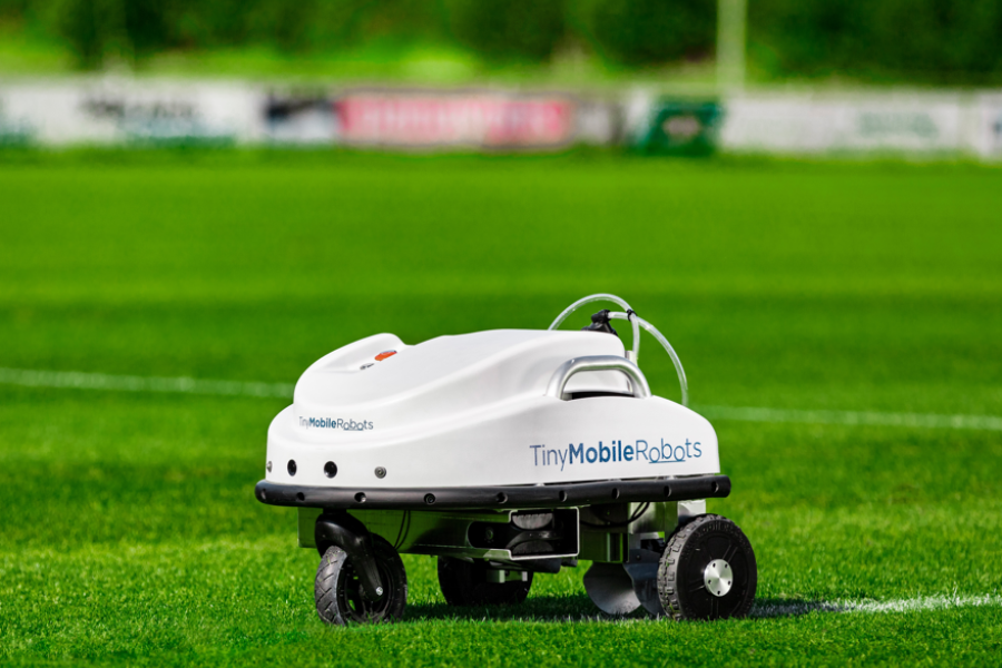 TinyMobileRobots_1_KellerTersch_2920_credit Stihl.png