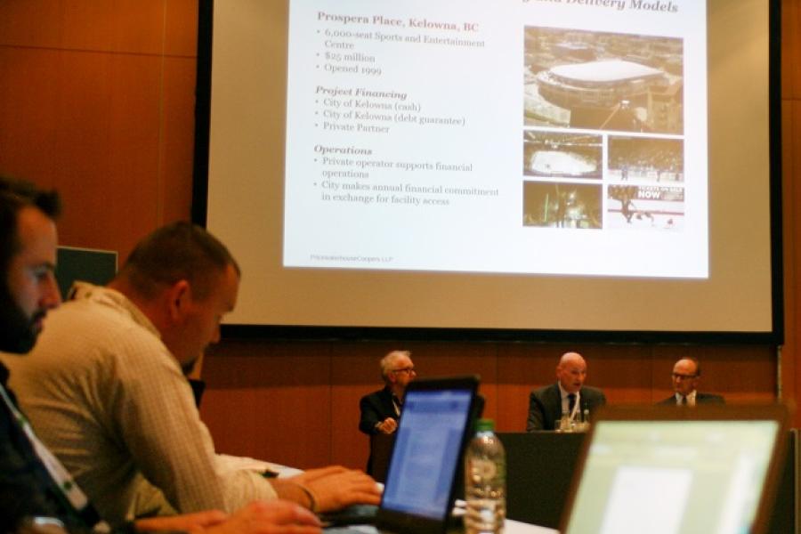 IAKS Congress_delegates discussing in workshop