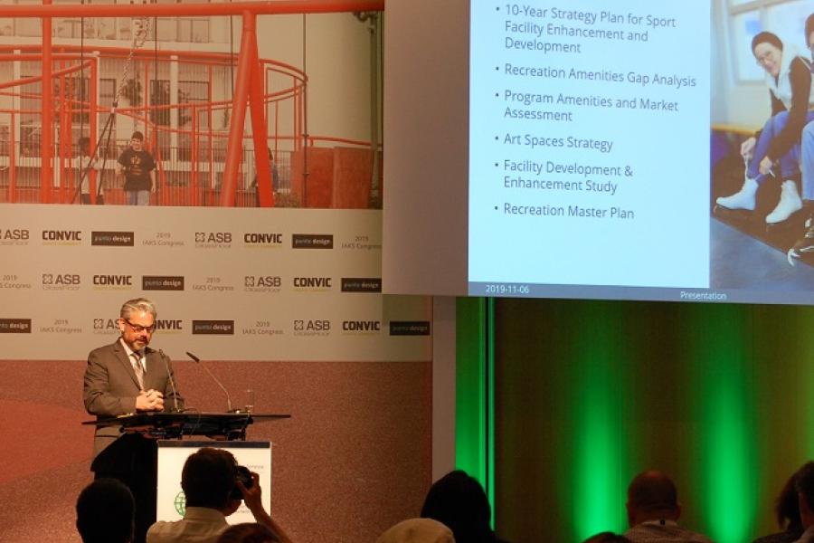 6 Nov 10.30_James McLaughlin presenting_26th IAKS Congress.