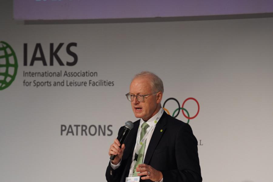 2021 IAKS Congress (16)_key note speaker_Stefan Kannewischer.jpg