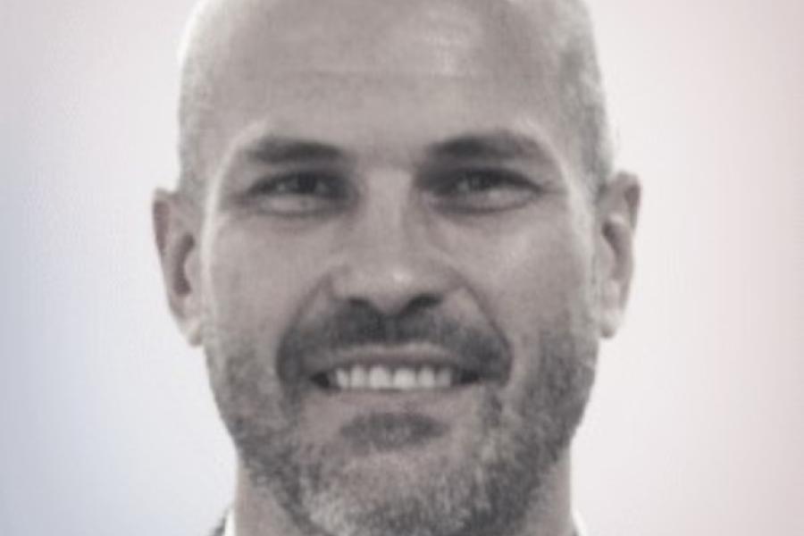 James Ellender_portrait pic_3385