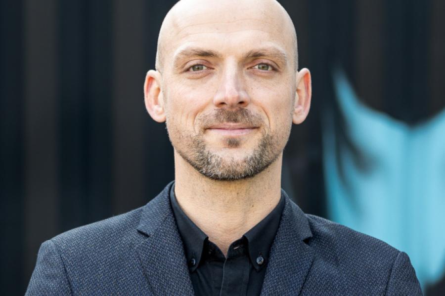 Waldner_portrait pic_3401.jpg