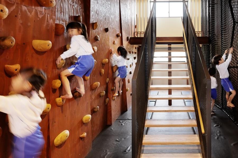 KO Kindergarten_stairs_sb 1 2020_Ryuji Inoue.