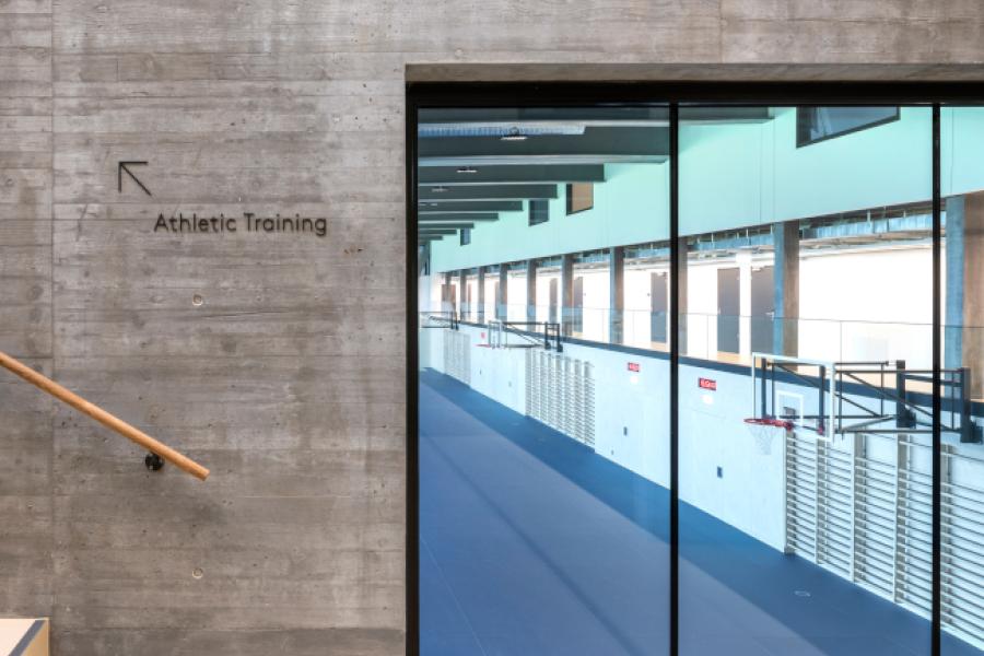 OYM_sb 6 2020_Treppenhaus-Regine-Giesecke.jpg