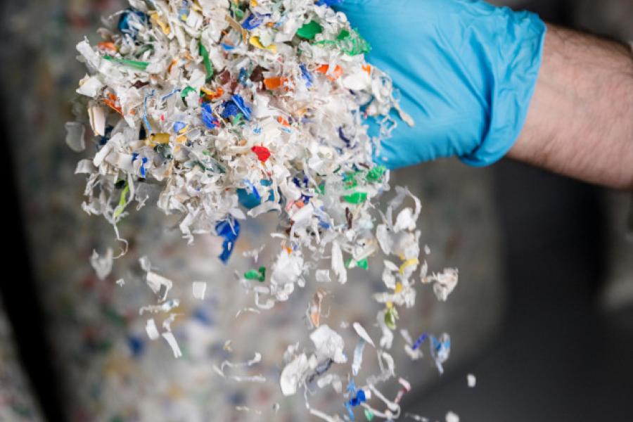 Fieldturf_sb42021_Plastic_Laurent Villeret.jpg