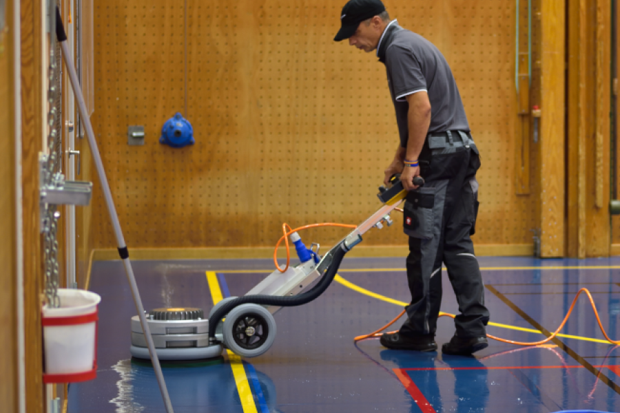 Dr Schutz sb 1 2022 step 1 Thorough cleaning _square.png